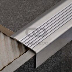 Nẹp chống trơn mũi bậc cầu thang inox S-MV30, inox xước