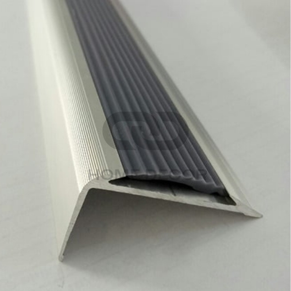 Nẹp nhôm chống trượt cầu thang TL30